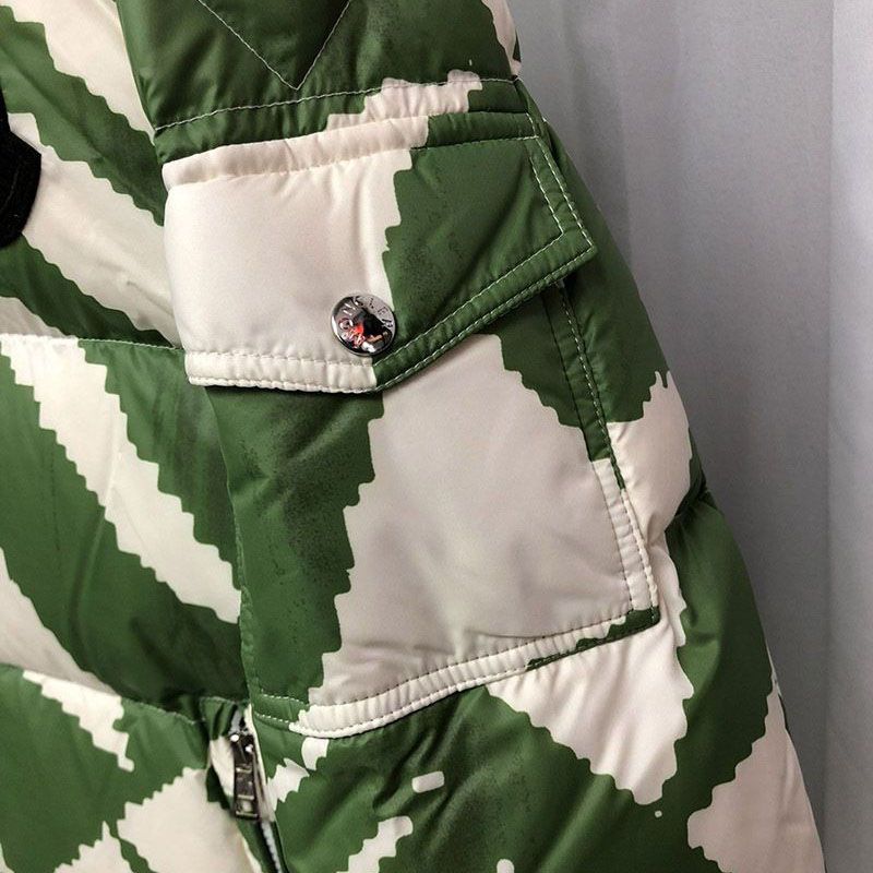 世界中で大人気 モンクレール1952限定 ダウンコピー☆両面着用可能☆ mom15925