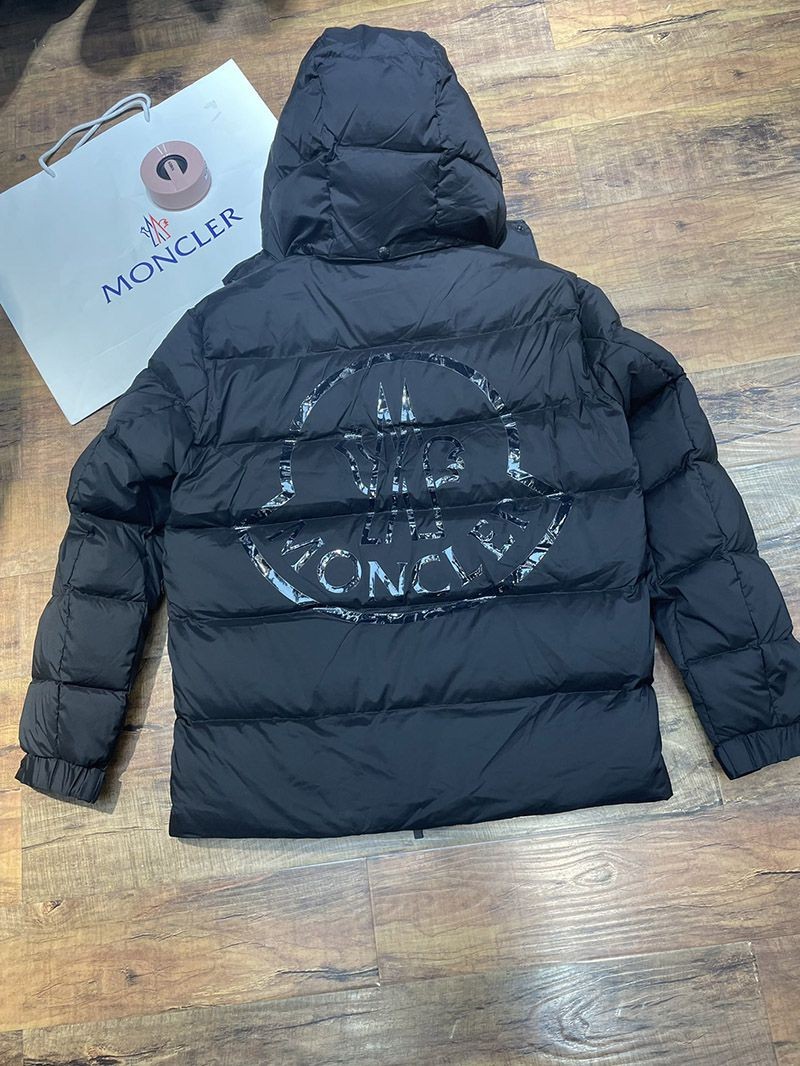 欲しい超限定 送料込み◇モンクレール Pallardy バックロゴ ダウンジャケットコピー mol99307