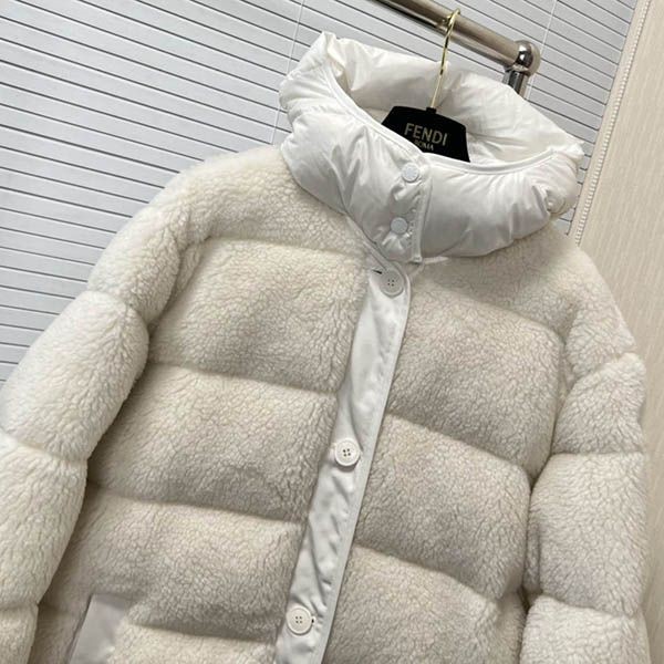 追跡付き 安い モンクレール ショートダウンジャケット コピー Barbot mog05424