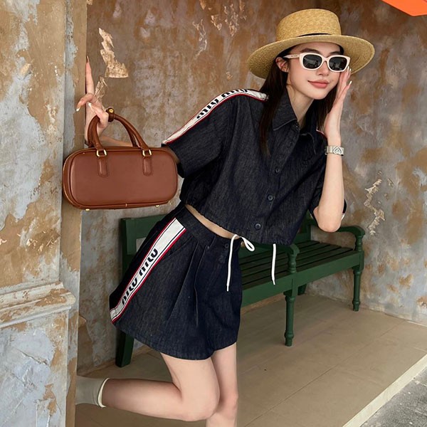 ミュウミュウ】MIU MIUスカート ブラック ウエスト約62cm